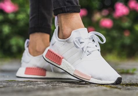 NMD r1 white women